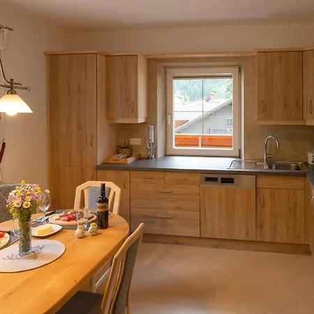 Zirbenchalet Grossglockner היליגנבלוט